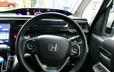 Honda Stepwgn IV, 2019 год, 2 425 000 рублей, 10 фотография