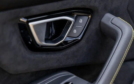 Lamborghini Urus I, 2023 год, 22 137 000 рублей, 25 фотография