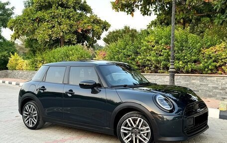 MINI Hatch, 2025 год, 3 740 000 рублей, 4 фотография