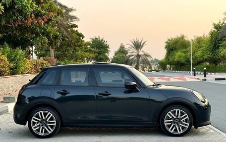 MINI Hatch, 2025 год, 3 740 000 рублей, 6 фотография