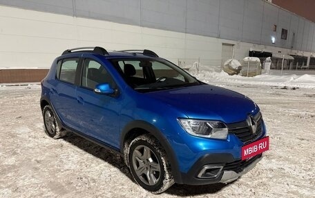 Renault Sandero II рестайлинг, 2021 год, 1 340 000 рублей, 2 фотография