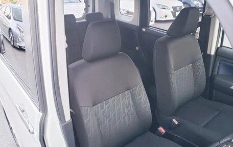 Toyota Tank I, 2020 год, 906 000 рублей, 17 фотография