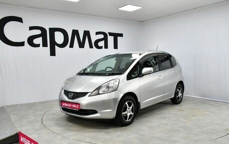 Honda Fit III, 2010 год, 637 000 рублей, 1 фотография