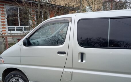 Toyota Regius, 1998 год, 1 фотография