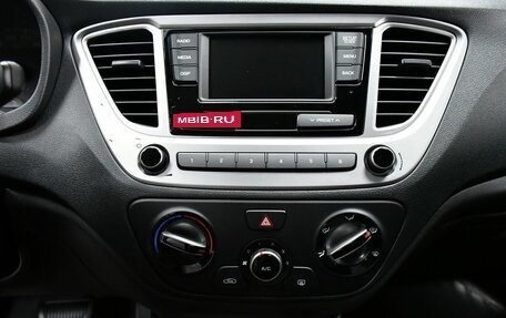 Hyundai Solaris II рестайлинг, 2019 год, 1 277 000 рублей, 17 фотография