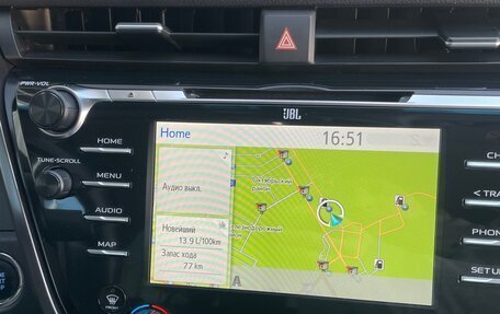 Toyota Camry, 2021 год, 3 650 000 рублей, 12 фотография