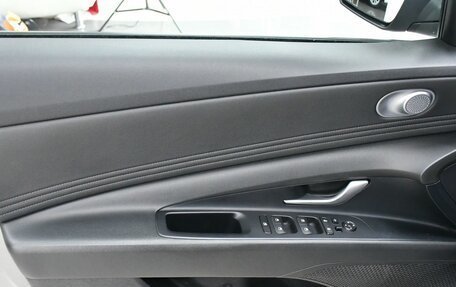 Hyundai Elantra, 2022 год, 2 217 000 рублей, 15 фотография