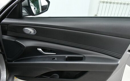 Hyundai Elantra, 2022 год, 2 217 000 рублей, 16 фотография