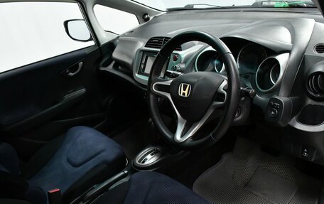 Honda Fit III, 2010 год, 637 000 рублей, 8 фотография