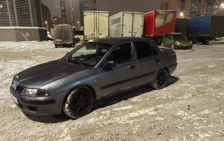 Mitsubishi Carisma I, 2002 год, 90 000 рублей, 2 фотография