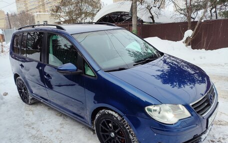 Volkswagen Touran III, 2010 год, 950 000 рублей, 11 фотография