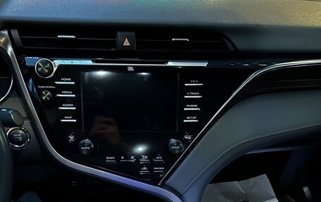 Toyota Camry, 2019 год, 3 385 000 рублей, 6 фотография