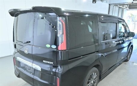 Honda Stepwgn IV, 2016 год, 1 590 000 рублей, 3 фотография