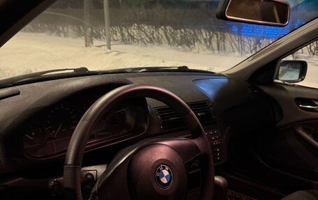 BMW 3 серия, 2001 год, 700 000 рублей, 6 фотография