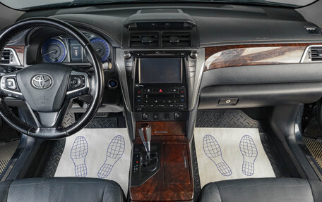 Toyota Camry, 2015 год, 1 899 000 рублей, 13 фотография