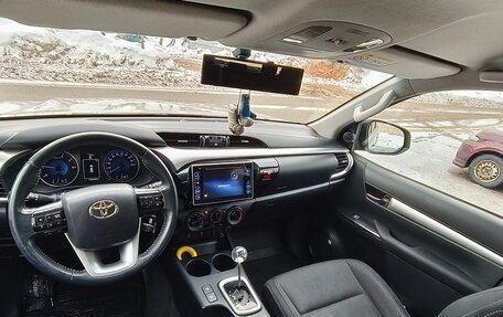 Toyota Hilux VIII, 2015 год, 3 050 000 рублей, 9 фотография