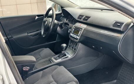 Volkswagen Passat B6, 2006 год, 600 000 рублей, 13 фотография