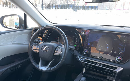 Lexus RX IV рестайлинг, 2023 год, 9 фотография