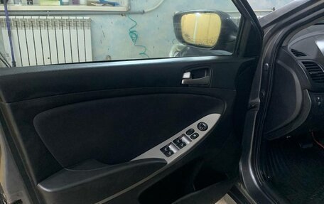 Hyundai Solaris II рестайлинг, 2016 год, 420 000 рублей, 8 фотография