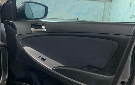 Hyundai Solaris II рестайлинг, 2016 год, 420 000 рублей, 16 фотография