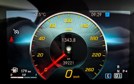 Mercedes-Benz CLA, 2021 год, 3 990 000 рублей, 14 фотография