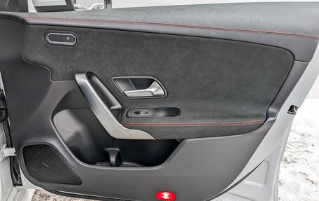 Mercedes-Benz CLA, 2021 год, 3 990 000 рублей, 25 фотография