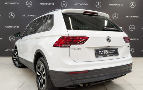 Volkswagen Tiguan II, 2020 год, 2 725 000 рублей, 7 фотография