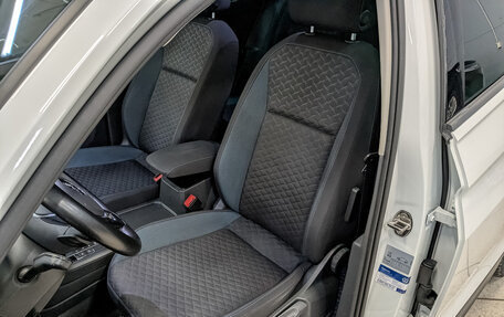 Volkswagen Tiguan II, 2020 год, 2 725 000 рублей, 20 фотография