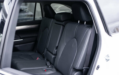 Toyota Highlander, 2025 год, 5 190 000 рублей, 17 фотография