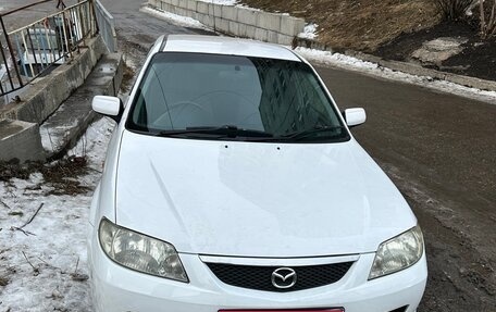 Mazda Familia, 2002 год, 345 000 рублей, 1 фотография