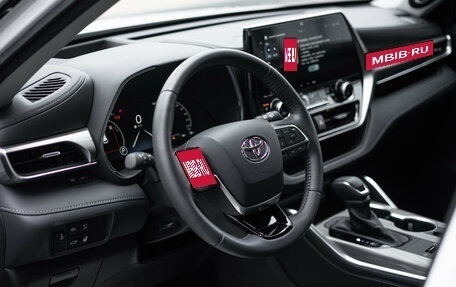 Toyota Highlander, 2025 год, 5 190 000 рублей, 19 фотография