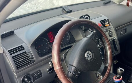 Volkswagen Touran III, 2007 год, 700 000 рублей, 8 фотография