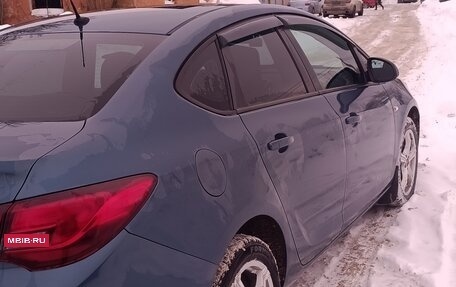 Opel Astra J, 2012 год, 750 000 рублей, 18 фотография