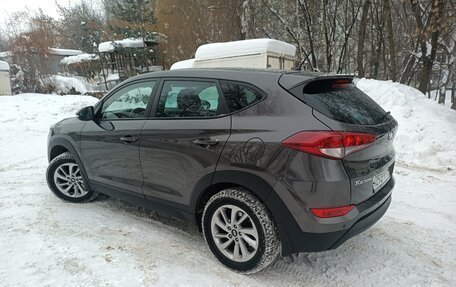 Hyundai Tucson III, 2016 год, 1 990 000 рублей, 6 фотография