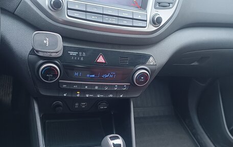 Hyundai Tucson III, 2016 год, 1 990 000 рублей, 10 фотография