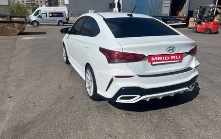 Hyundai Solaris II рестайлинг, 2018 год, 815 000 рублей, 6 фотография