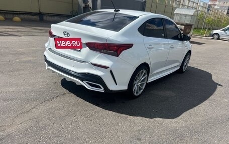 Hyundai Solaris II рестайлинг, 2018 год, 815 000 рублей, 4 фотография