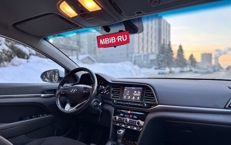 Hyundai Elantra VI рестайлинг, 2019 год, 1 630 000 рублей, 8 фотография