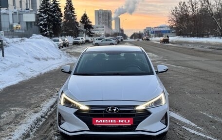 Hyundai Elantra VI рестайлинг, 2019 год, 1 630 000 рублей, 2 фотография