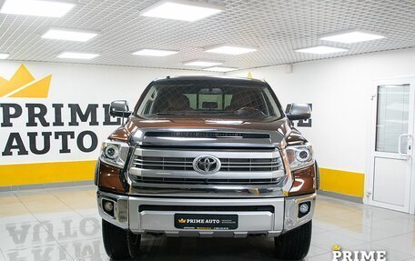 Toyota Tundra II, 2014 год, 5 299 000 рублей, 2 фотография