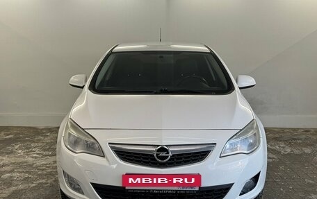Opel Astra J, 2011 год, 650 000 рублей, 2 фотография