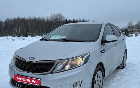 KIA Rio III рестайлинг, 2011 год, 900 000 рублей, 1 фотография