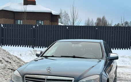 Mercedes-Benz C-Класс, 2007 год, 800 000 рублей, 1 фотография