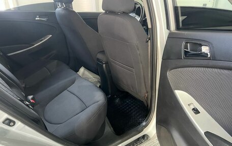 Hyundai Solaris II рестайлинг, 2011 год, 500 000 рублей, 7 фотография