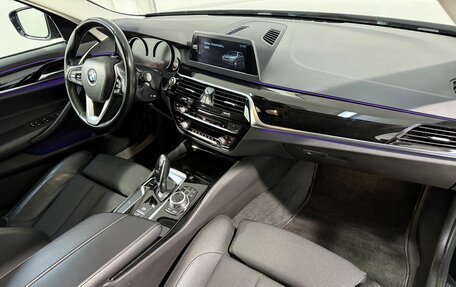 BMW 5 серия, 2018 год, 2 699 800 рублей, 3 фотография