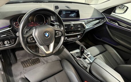 BMW 5 серия, 2018 год, 2 699 800 рублей, 8 фотография