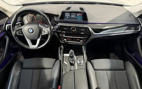 BMW 5 серия, 2018 год, 2 699 800 рублей, 9 фотография