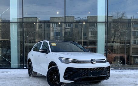 Volkswagen Tiguan, 2025 год, 4 888 000 рублей, 3 фотография