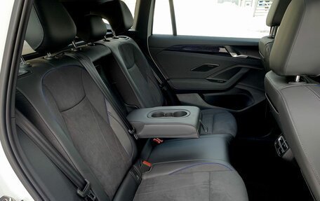 Volkswagen Tiguan, 2025 год, 4 888 000 рублей, 10 фотография