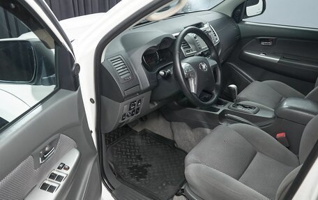 Toyota Hilux VII, 2013 год, 2 599 000 рублей, 9 фотография
